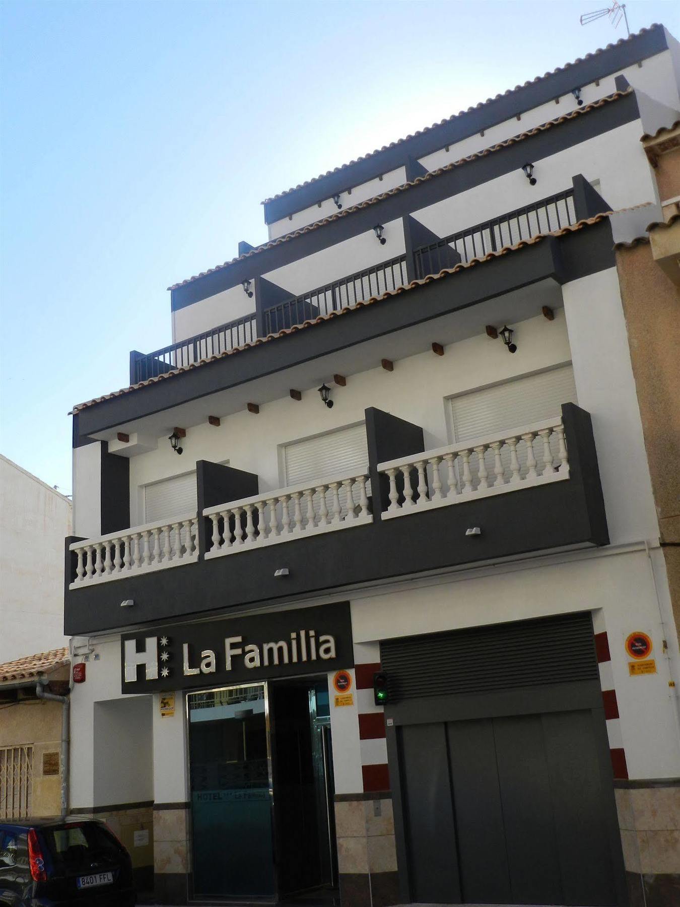 Hotel La Familia El Campello Exterior photo